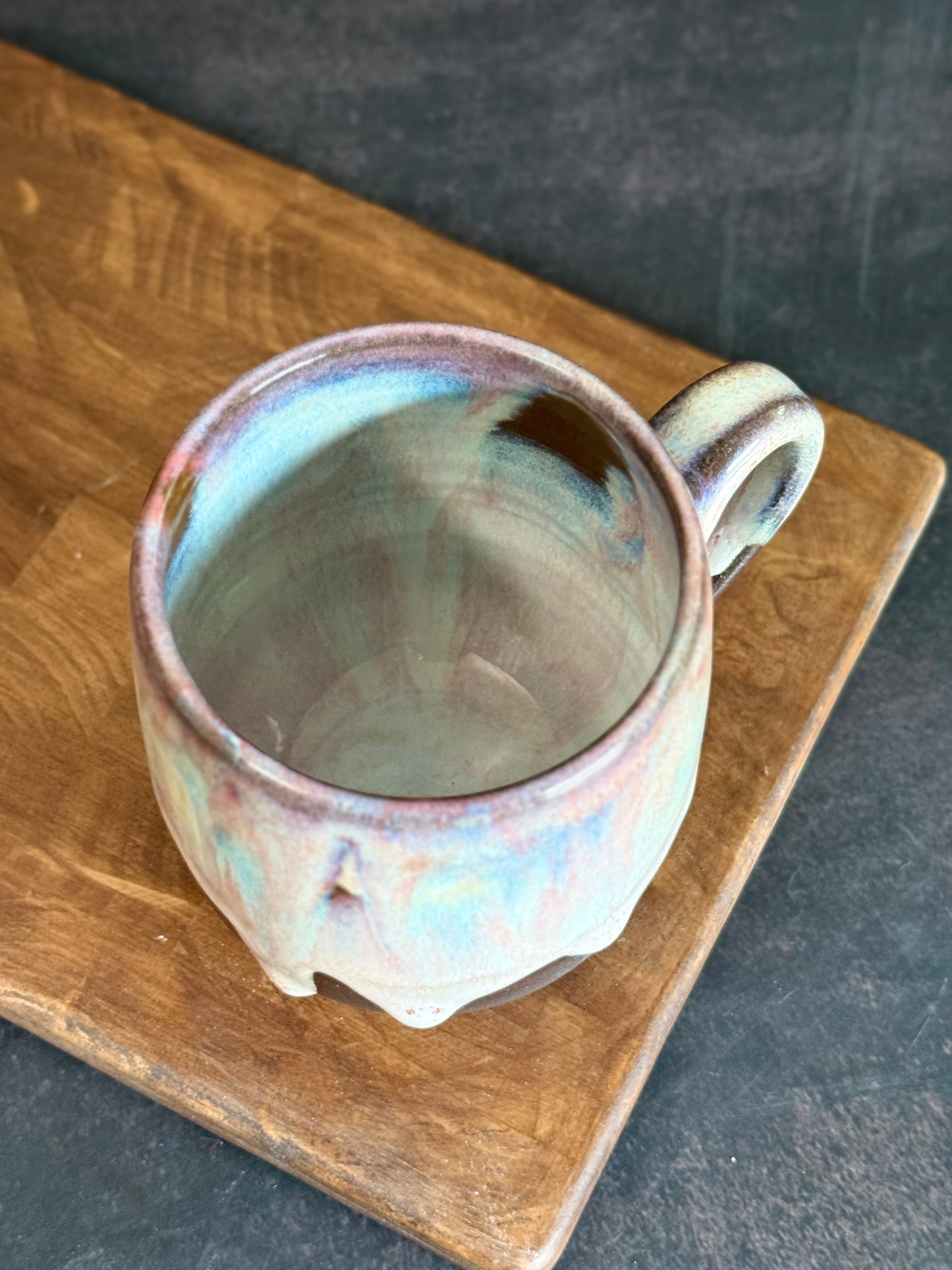 Tasse in "Lilac Lovers" auf schwarz, 330ml, #275, *Reduziert