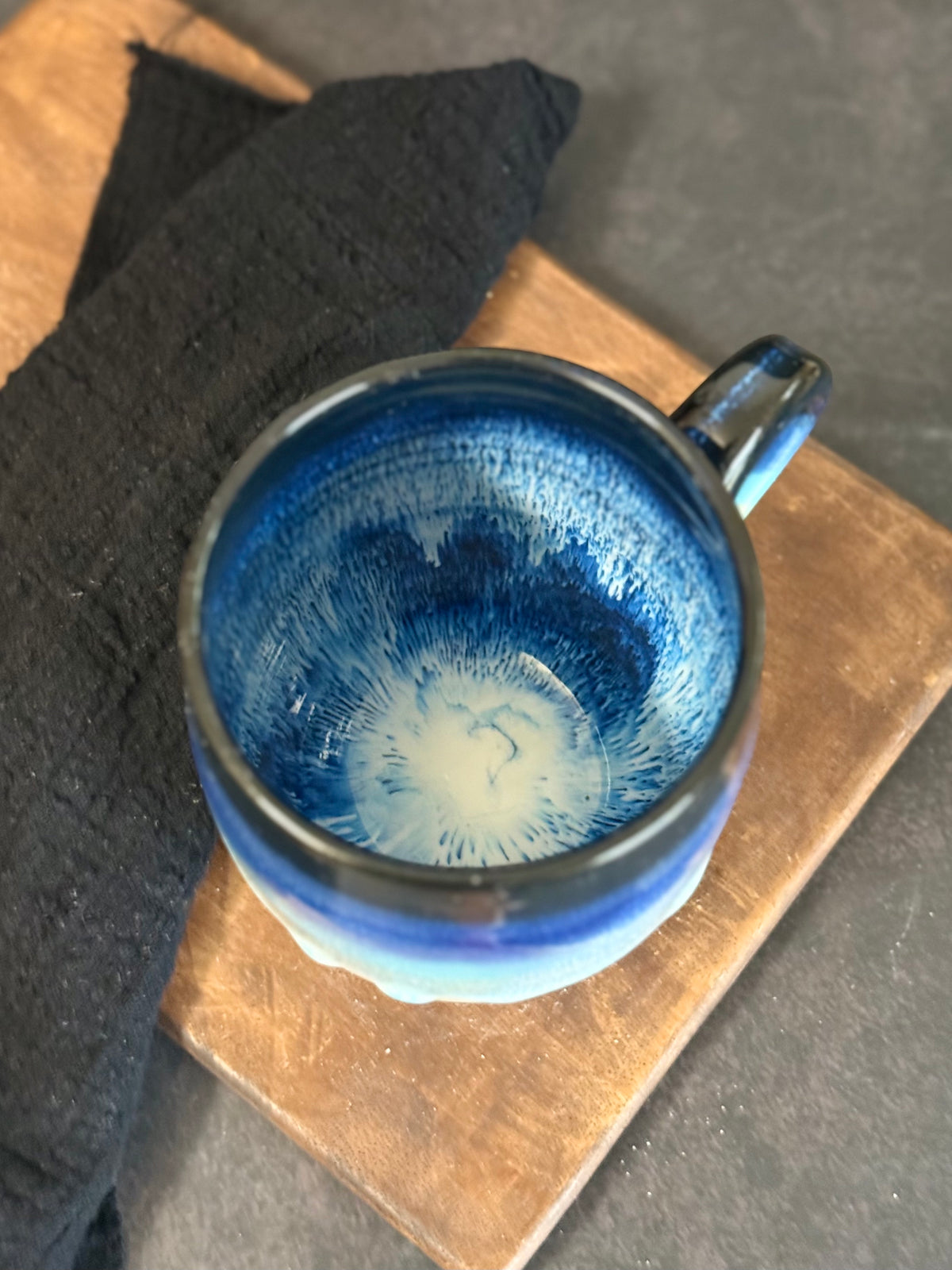 Tasse in "Shades of Waves“ 450ml