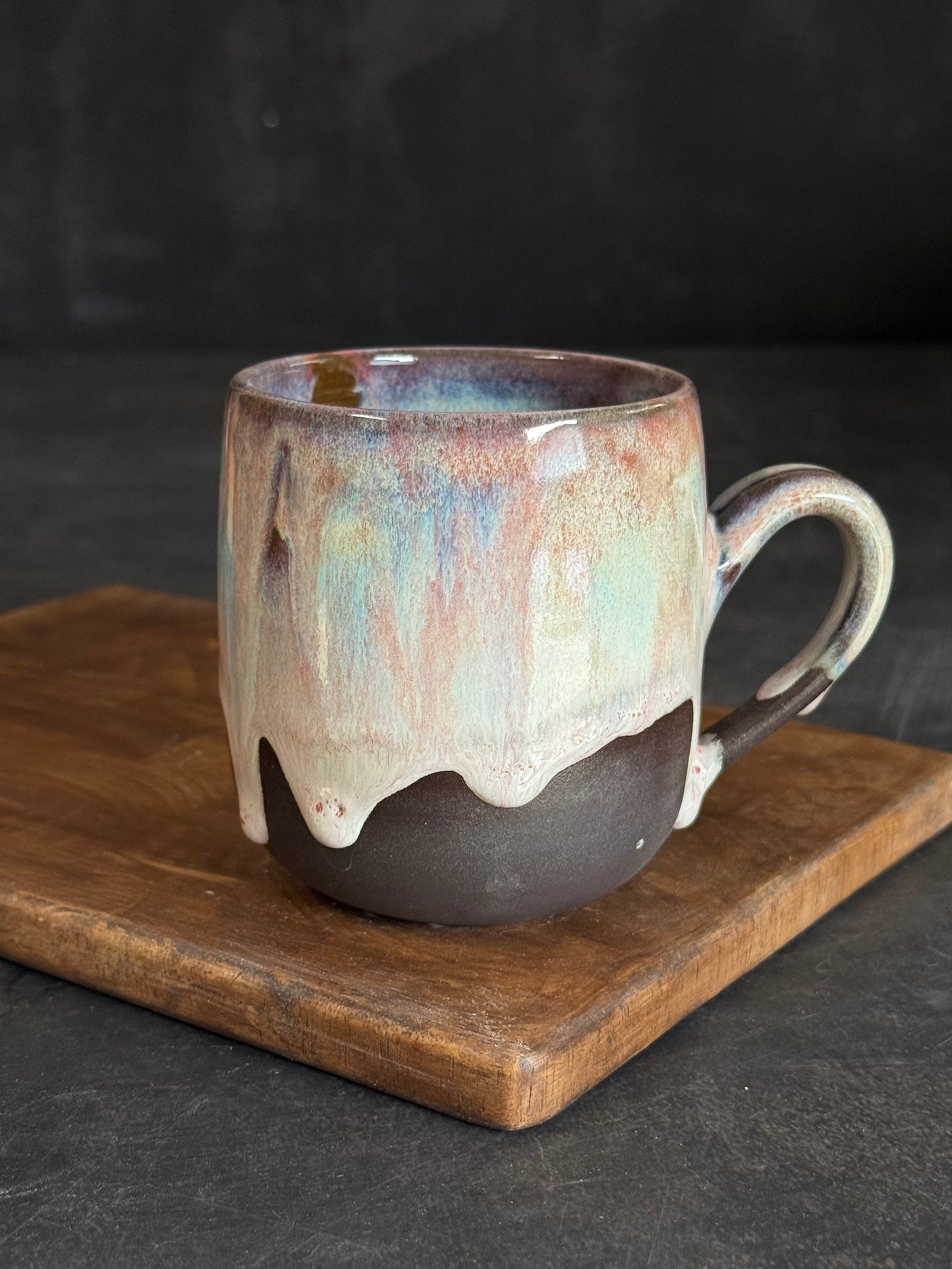 Tasse in "Lilac Lovers" auf schwarz, 330ml, #275, *Reduziert