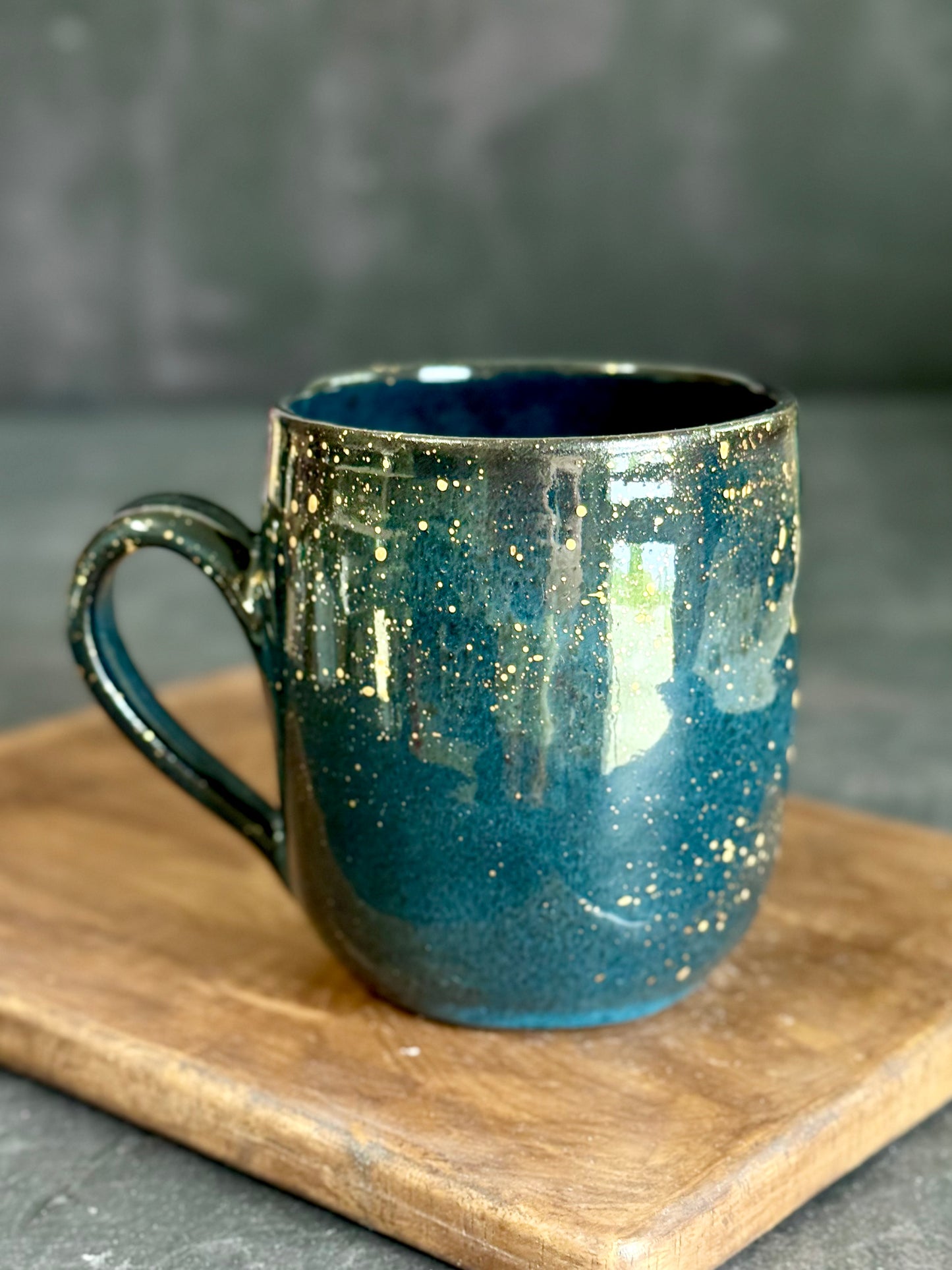 Tasse in "Stardust" mit Echtgold, 400ml #301