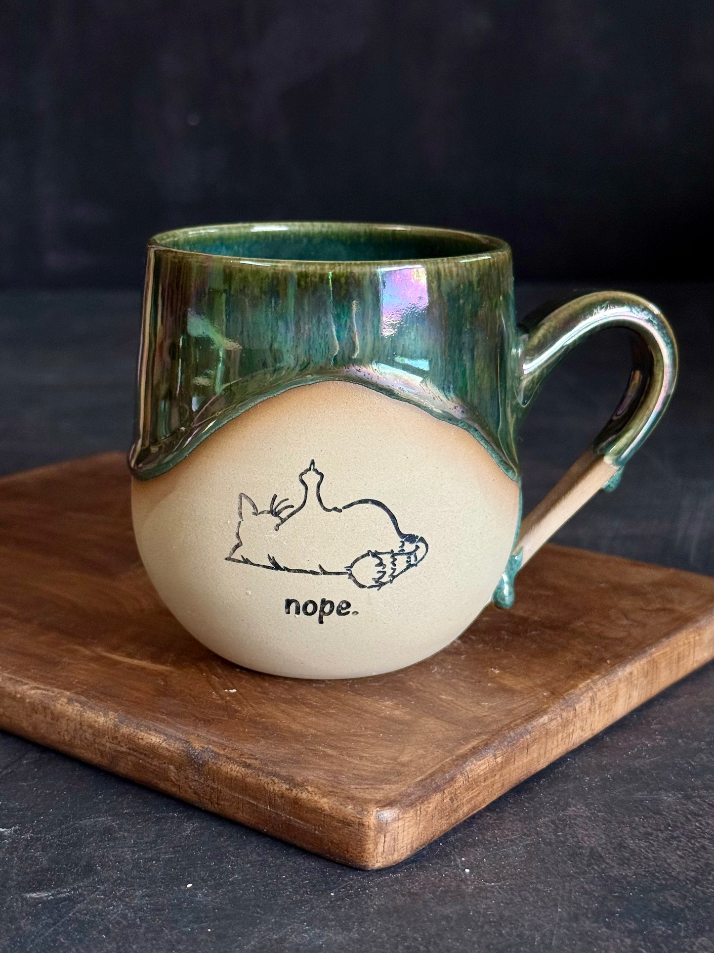 Nope Tasse in "Green Meadows" mit irisier. Effekt, 400ml, #309