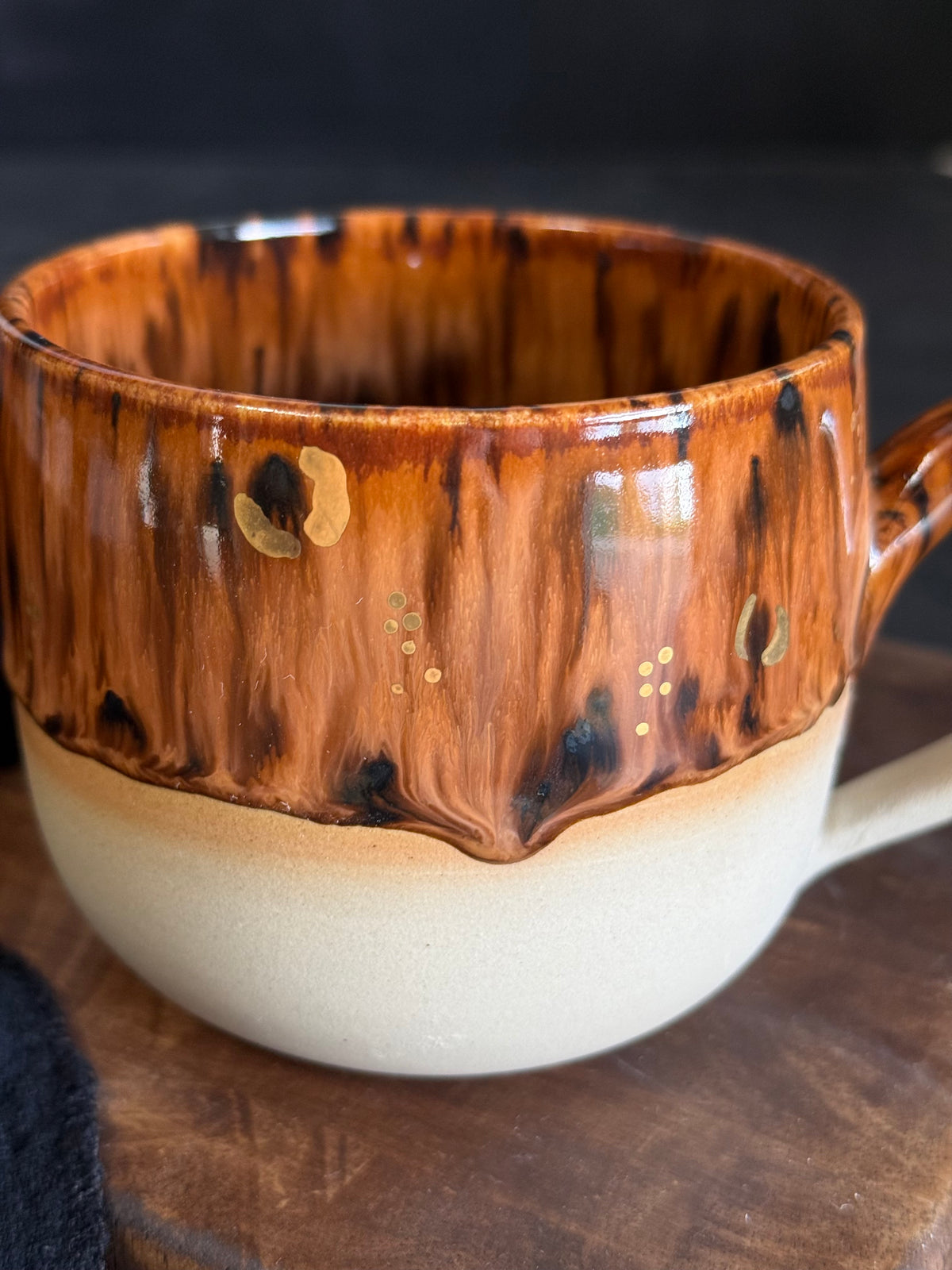 Tasse "Wild Mocha“ mit Echtgold Leo, 320ml