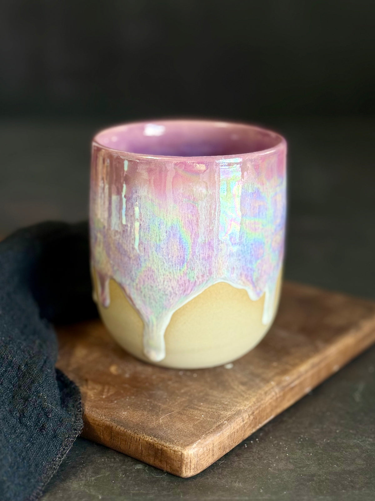 Becher in "Lila Regenbogen" mit iriserenden Effekt,370ml