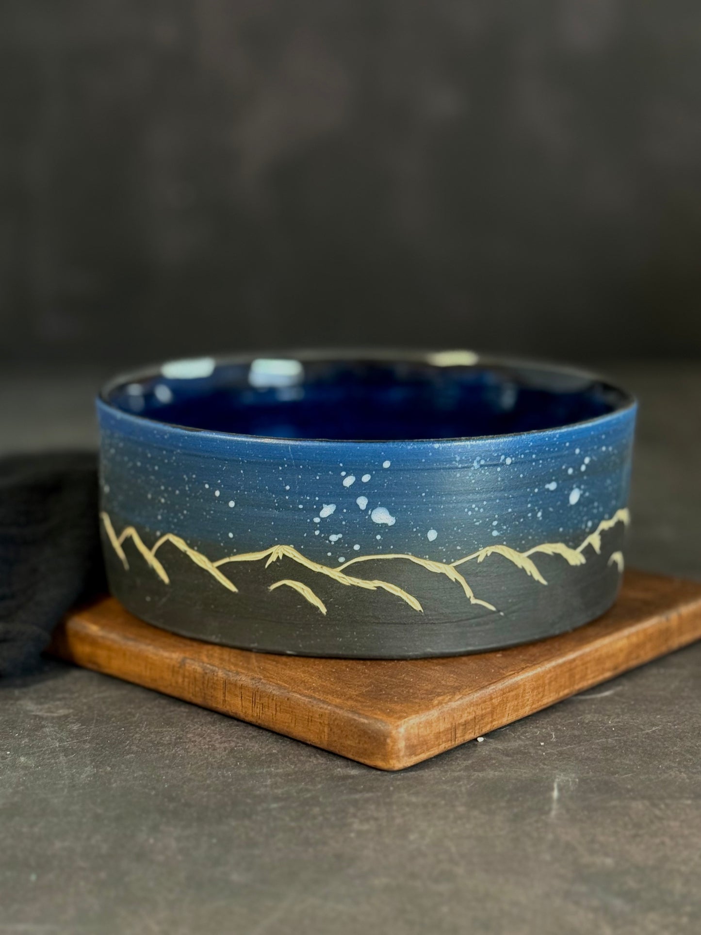 Schale "Midnight Mountains", 18cm