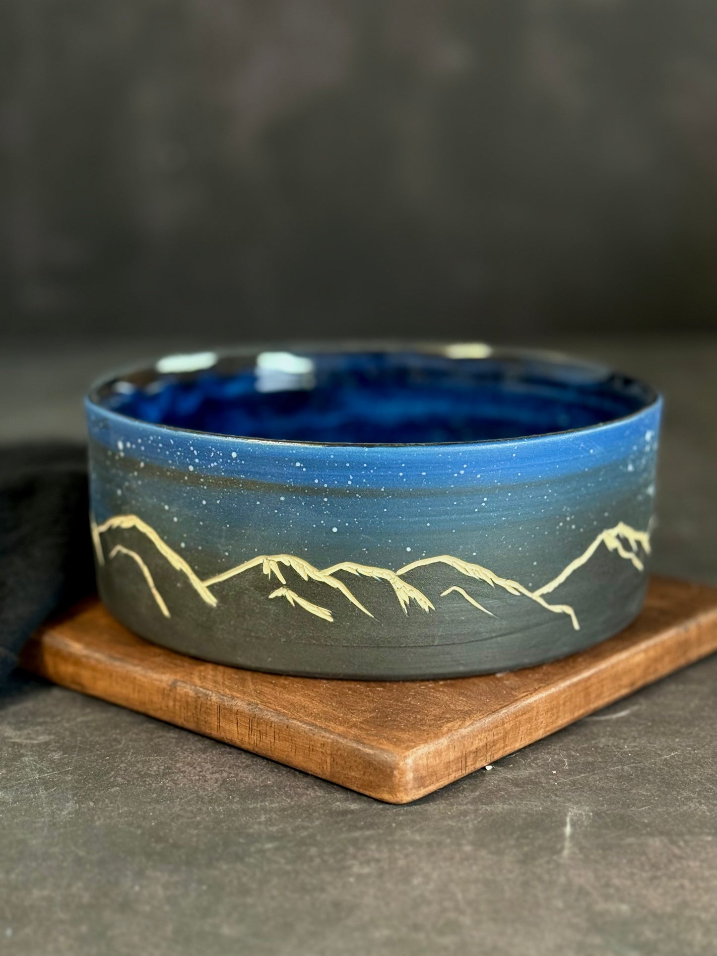 Schale "Midnight Mountains", 18cm