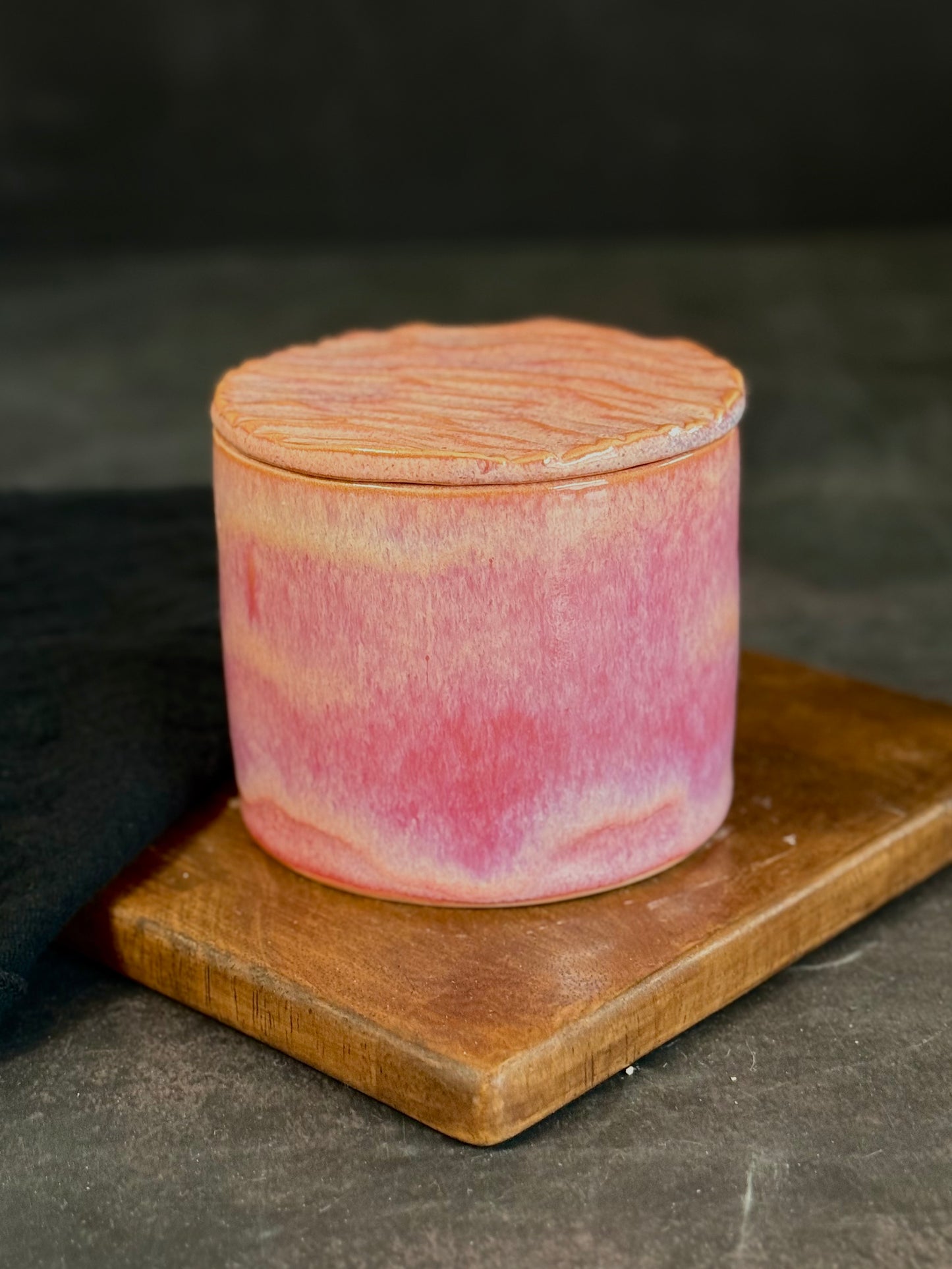 Französische Butterdose in "Flamingo"