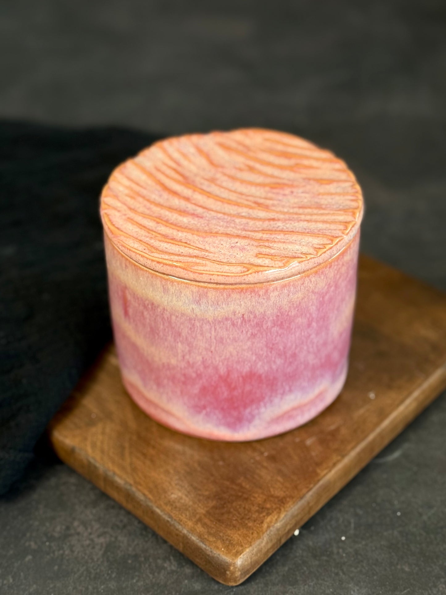 Französische Butterdose in "Flamingo"
