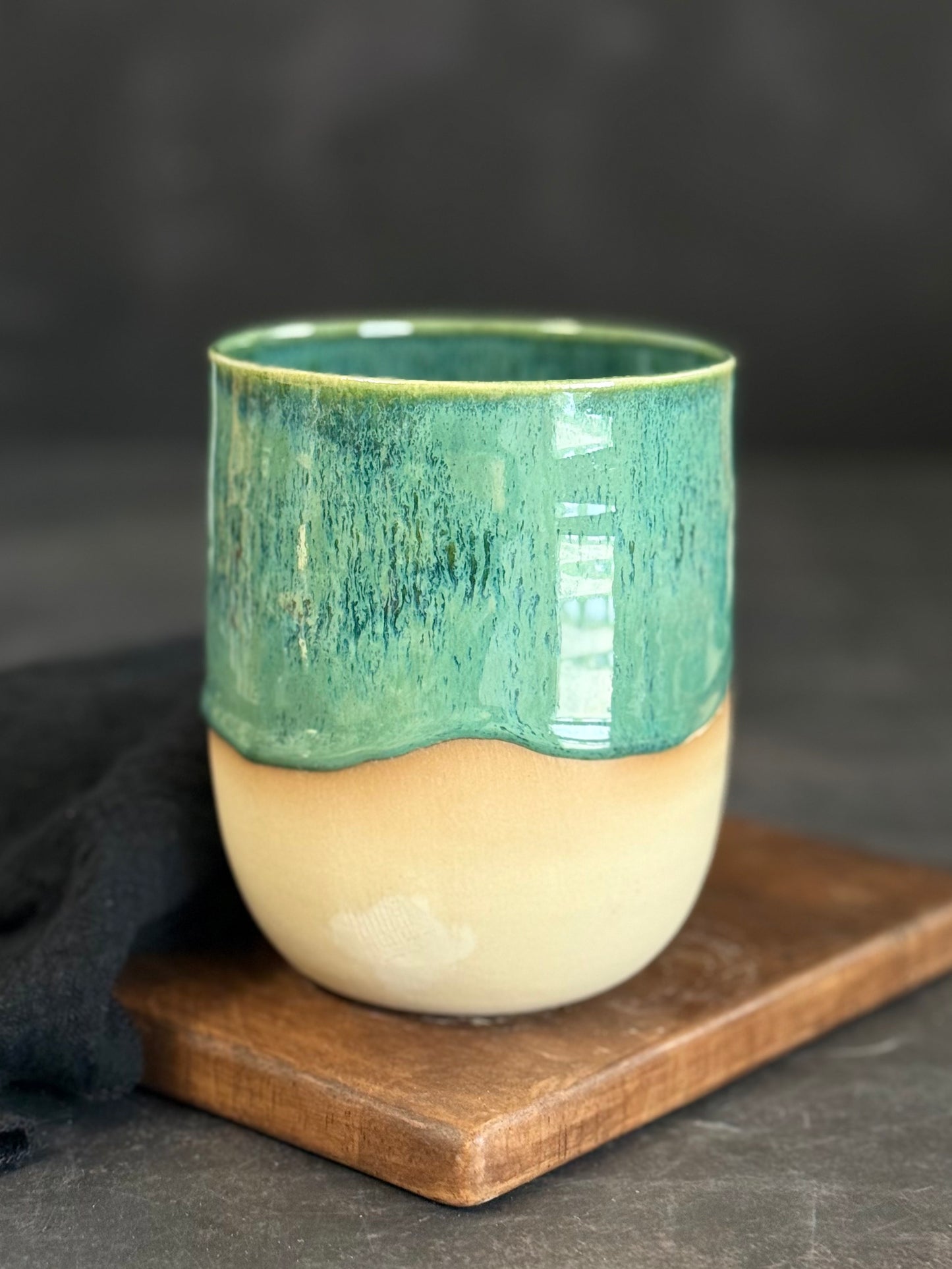 XXL Becher in "Green Meadows", 550ml, #223, *Reduziert