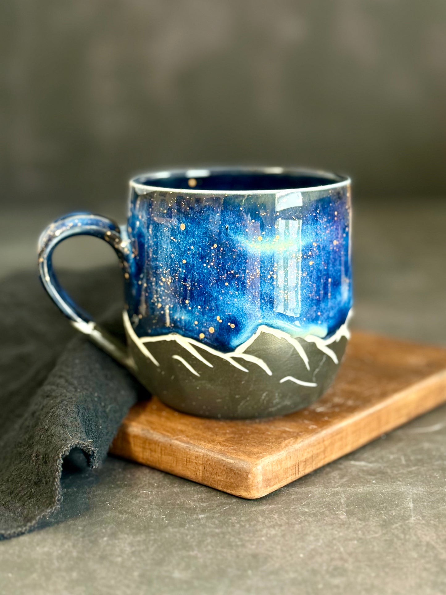 Porzellantasse "Galaxy Mountains" mit Echtgold,340ml, #250