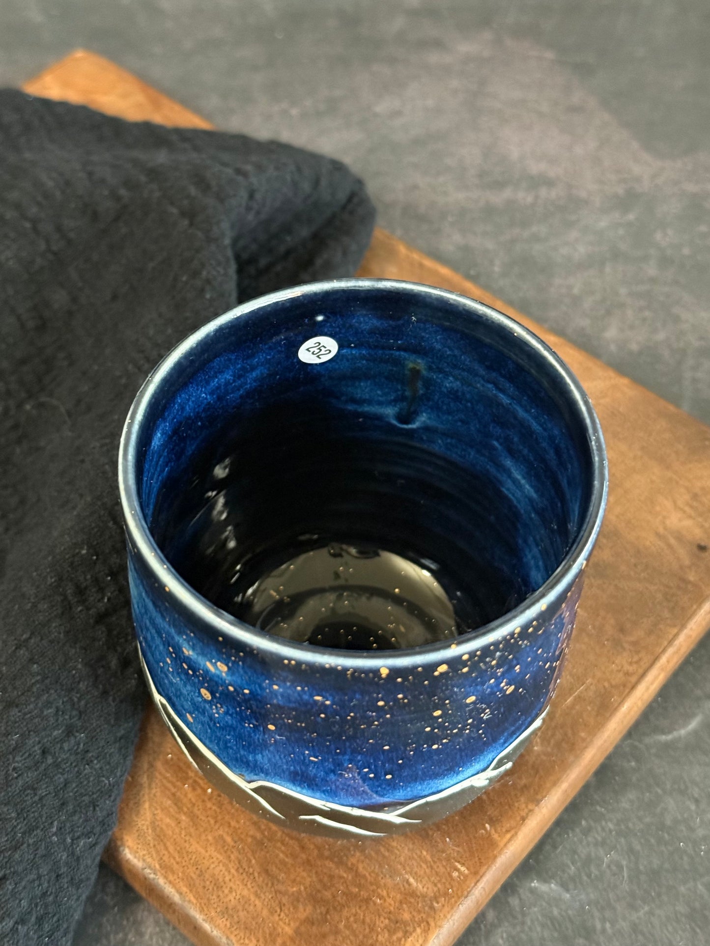 Porzellanbecher "Galaxy Mountains" mit Echtgold,300ml, #252