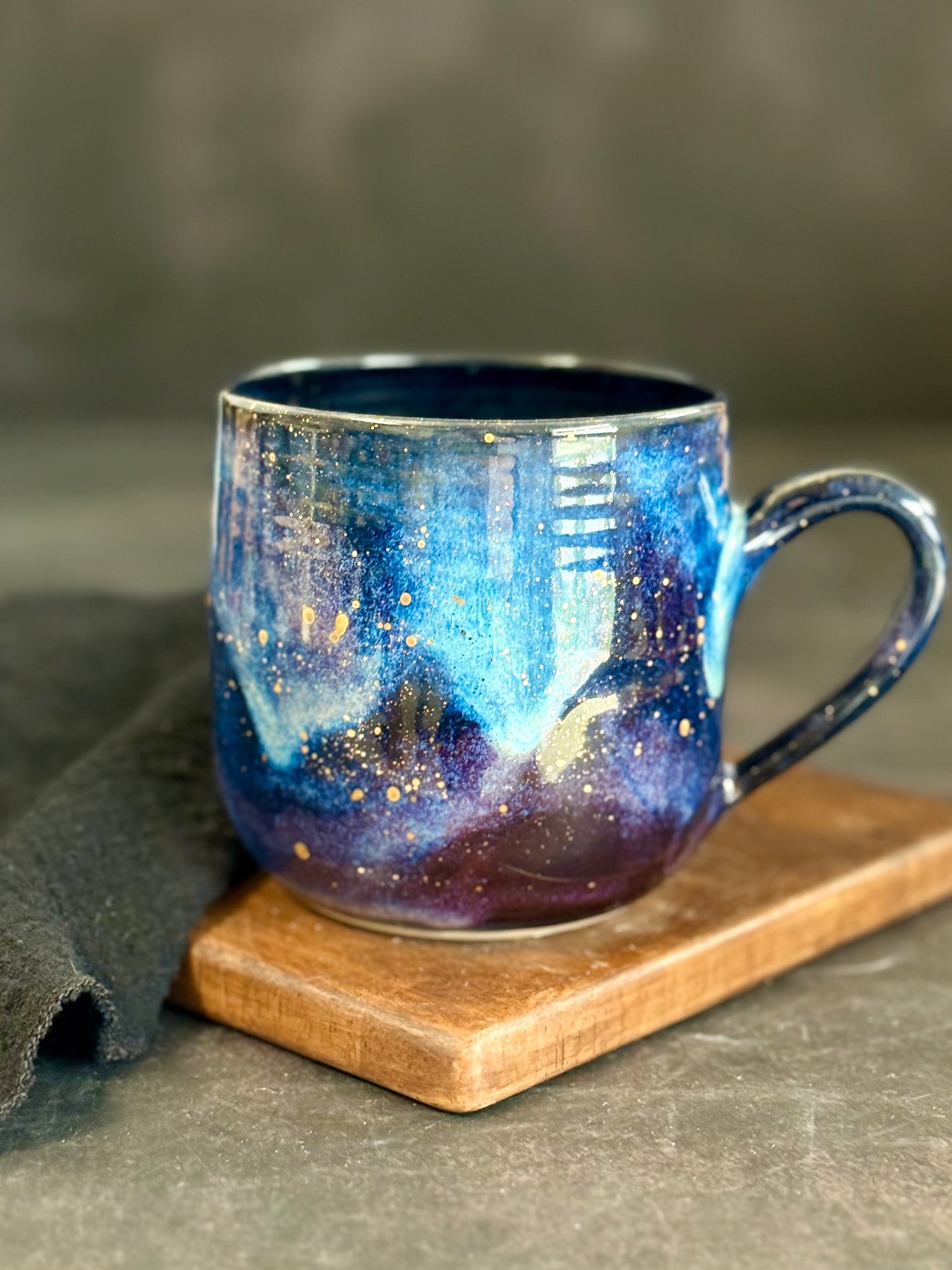 Tasse Galaxy mit Echtgold. 450ml, #254