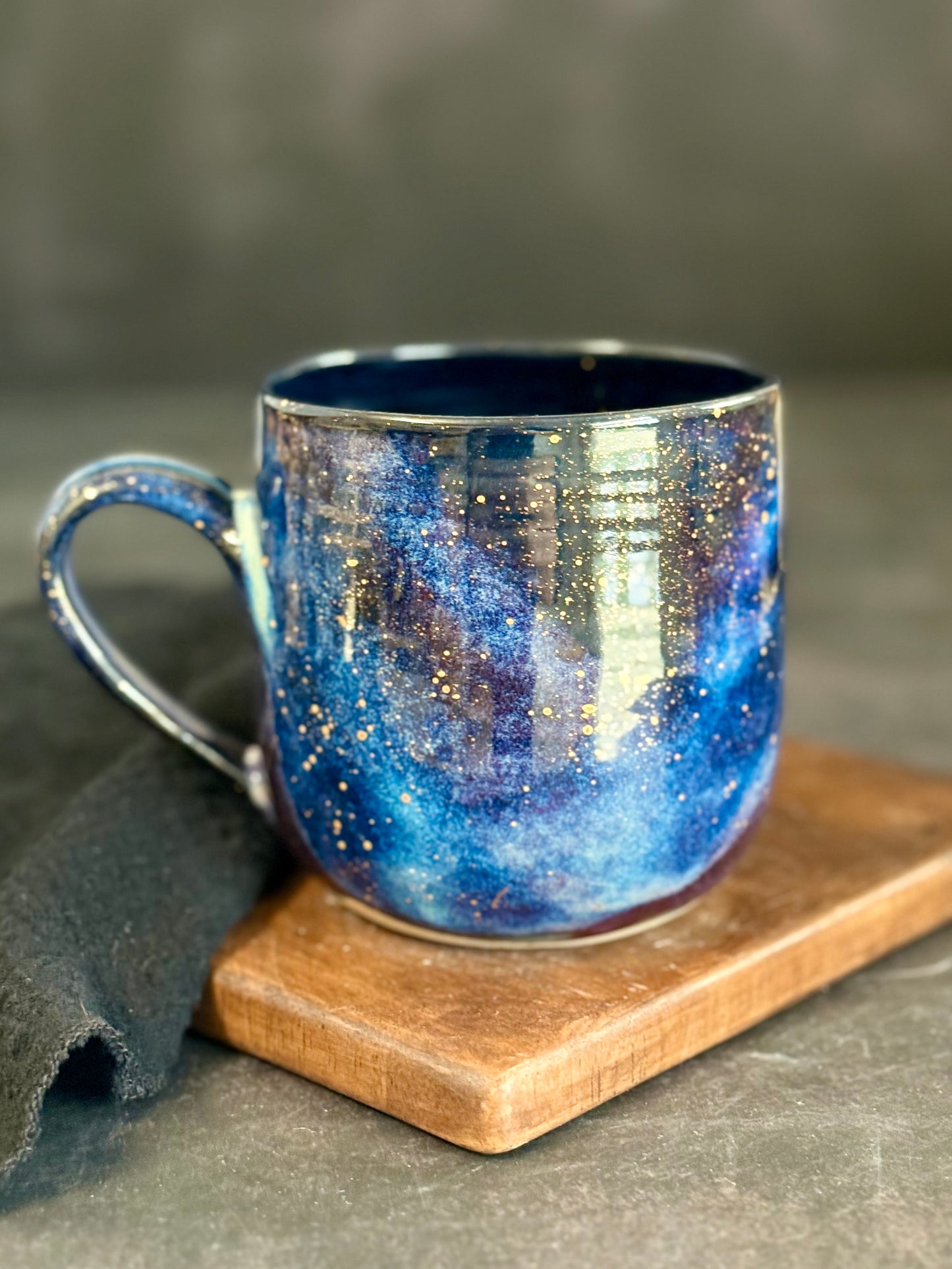 Tasse Galaxy mit Echtgold. 450ml, #254