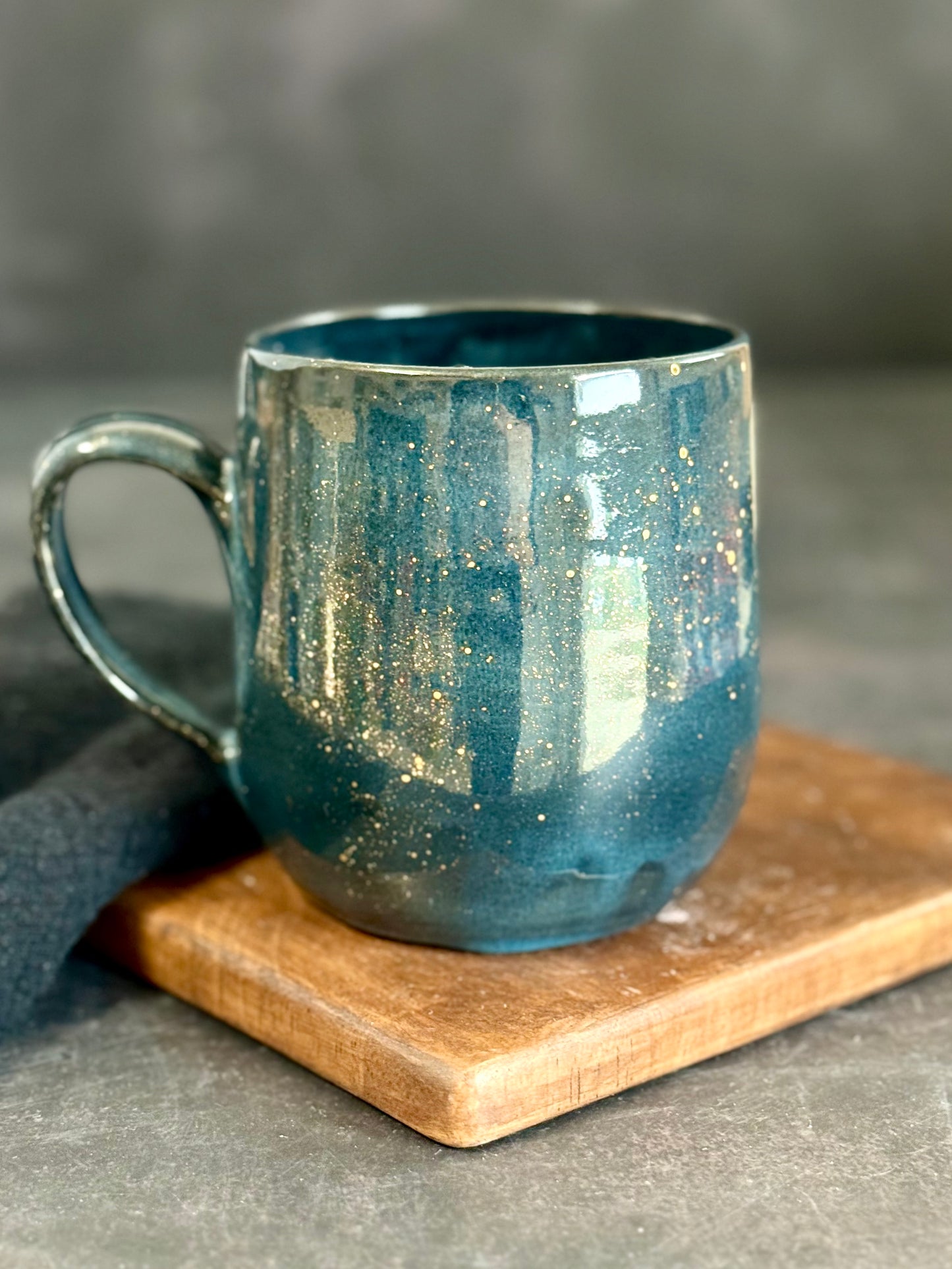 Tasse in "Stardust" mit Echtgold, 450ml, #264