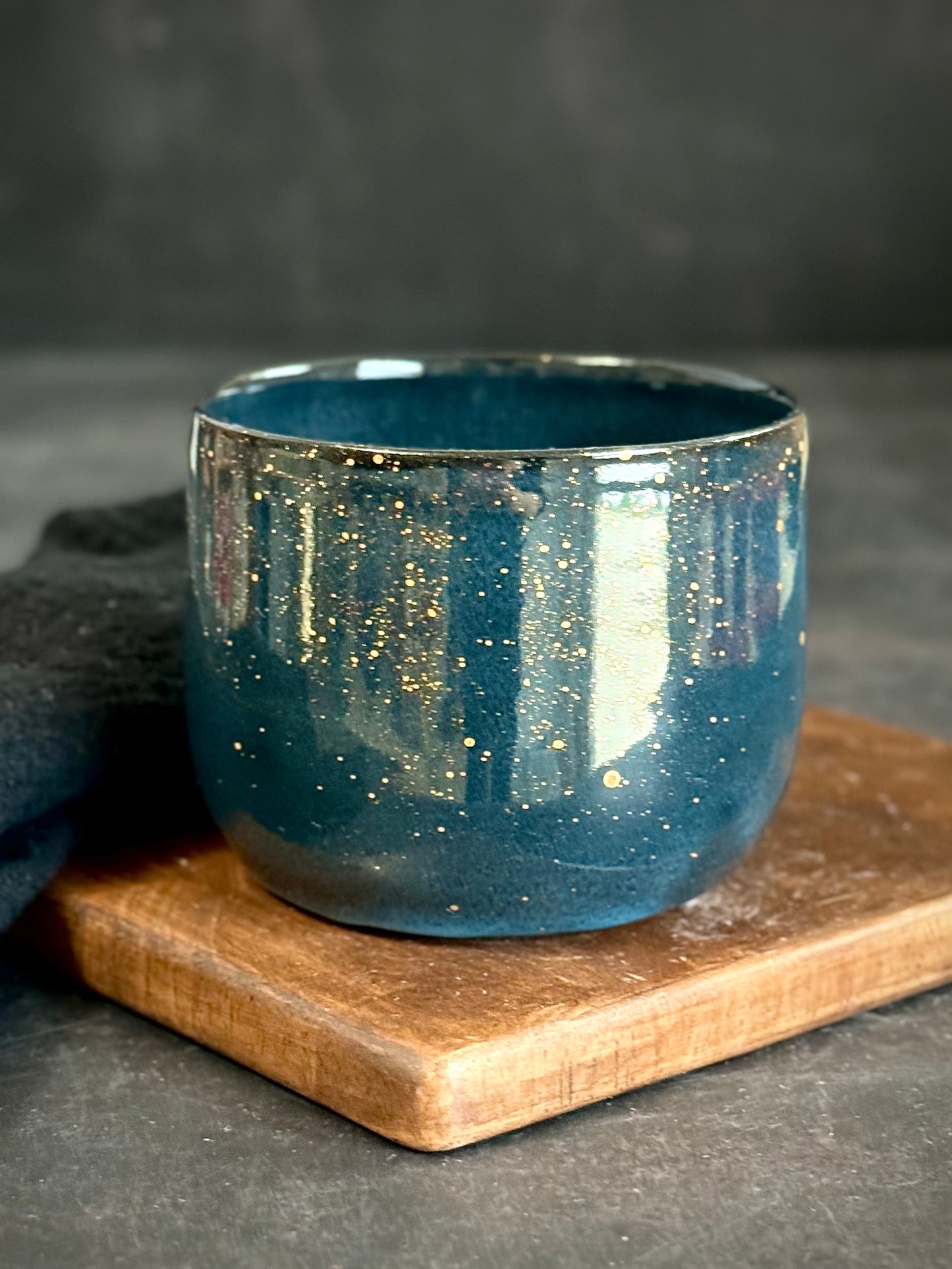 Becher in "Stardust" mit Echtgold, 340ml, #267